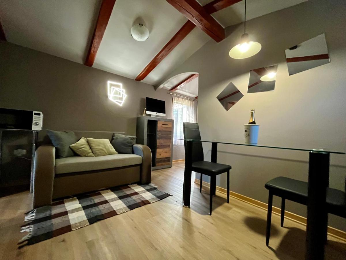 Apartment Eos ストゥルニャン エクステリア 写真